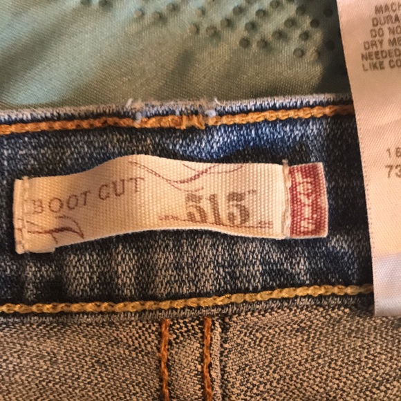 ❤️(88) Ladies Levi jeans, 515 boot cut. Some wear but still super cute Size 12 S - Picture 5 of 9